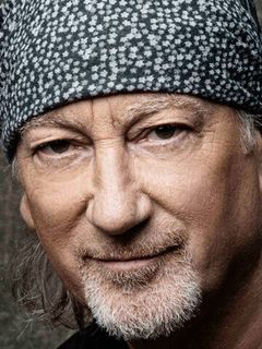 Роджер Гловер