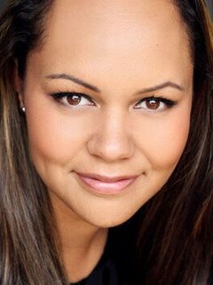 Циан Элиз Уайт