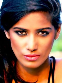 Пунам Пандей