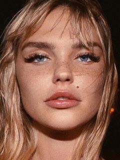 Бонни Стрэйндж