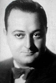 Омеро Манци