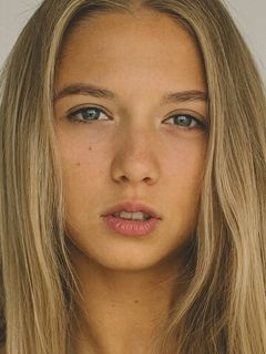 Полина Кулакова