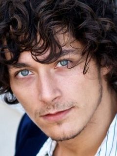 Ноа Сааведра