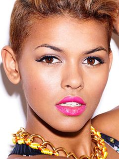 Александра Йонер