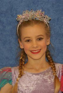 Annie Lewin