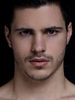 Мэттью Шарно