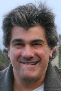 Джеймс Манера