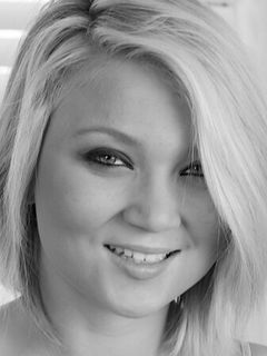 Дакота Скай