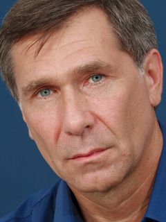 Александр Яковлев