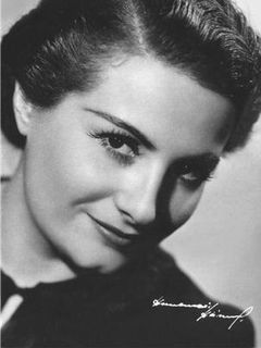 Нини Маршалл