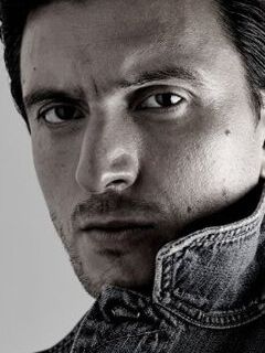 Драгош Савулеску