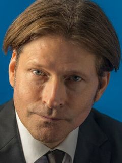 Криспин Гловер