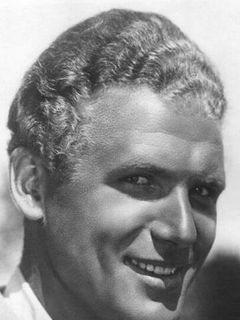 Александр Кулаков