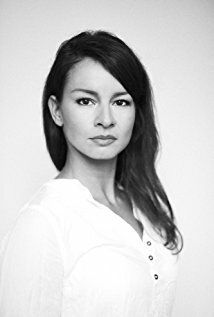 Мелани Бенна