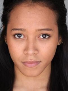 Алексис Уэст