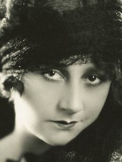 Рут Стоунхаус