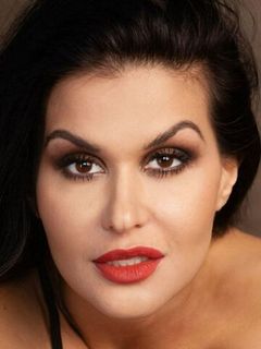 Юлия Кубина