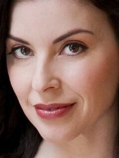 Ариана Ракл
