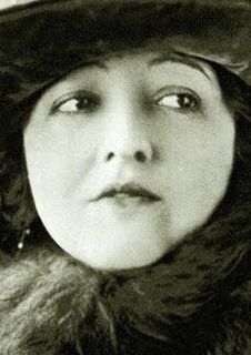 Джун Элвидж