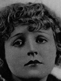 Лиллиан Уолкер