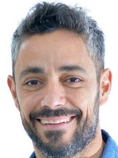 Джордж Искандар