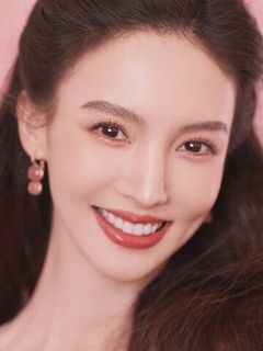 Джина Цзинь