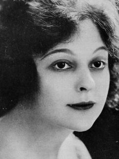 Глория Пэйтон