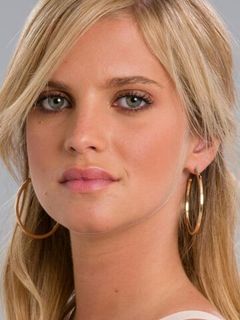 Жулия Палья