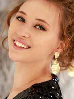 Анастасия Комиссарова