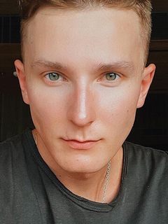 Влад Красавин