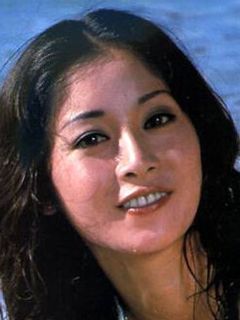 Яёи Ватанабэ