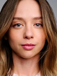 Анна Лори