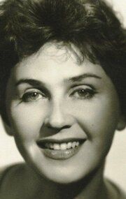 Стелла Майова