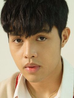 Элайджа Канлас