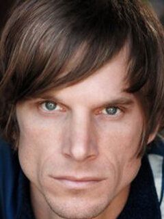 Джош Филлипс