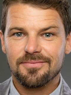 Нэйтан Филлипс