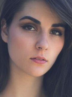 Анна Вэнстон