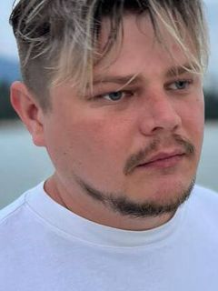 Максим Жуков