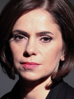 Дефни Шенер