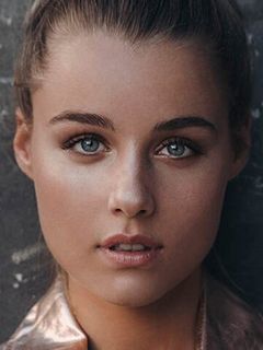 Келли Бэйли