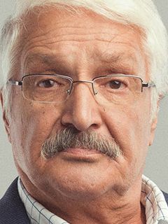 Салих Калион