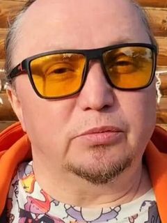 Артур Толстобров