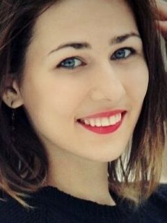 Яна Сапетова