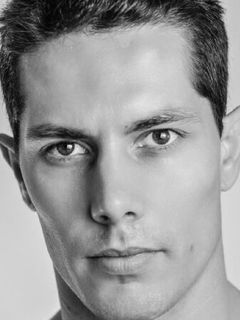 Лорин Адриан Парау