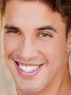 Микаель Де Синно