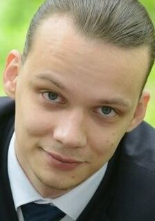 Владислав Арсланов