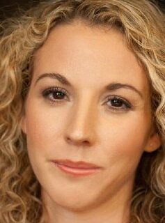 Дженнифер Болл