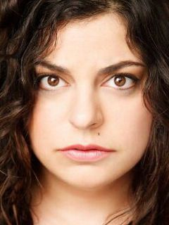 Bri Azmoudeh