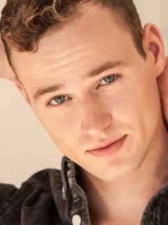 Келлан Пиви