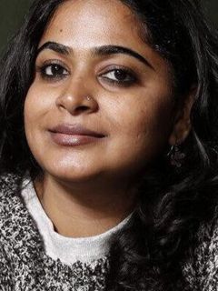 Ашвини Иер Тивари